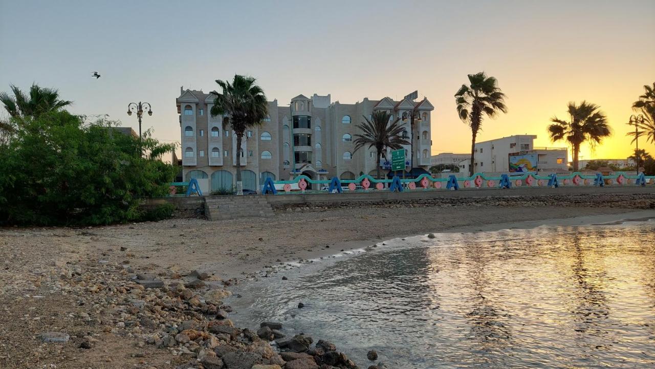 Al Wajh Beach Hotel فندق شاطئ الوجه Exterior photo